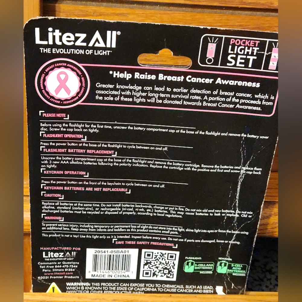 LitezAll Pink Flashlight Set Breast Cancer Awareness - Picture 2 of 2